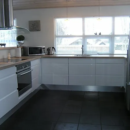 Hébergement de vacances Three-bedroom Holiday In *